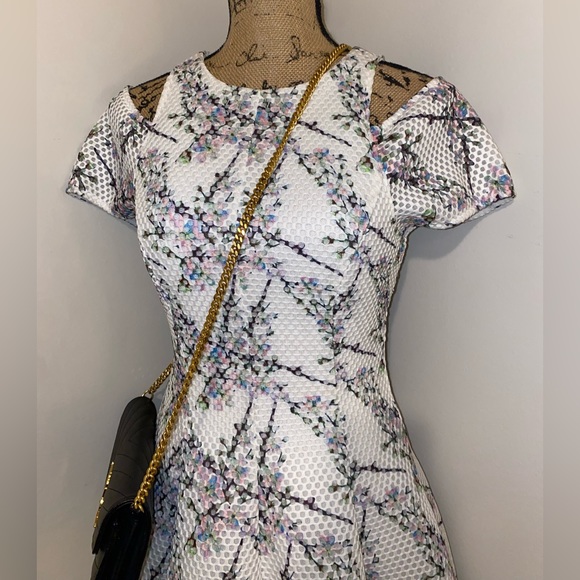 Elliott Blossom Print Dress - Picture 5 of 12